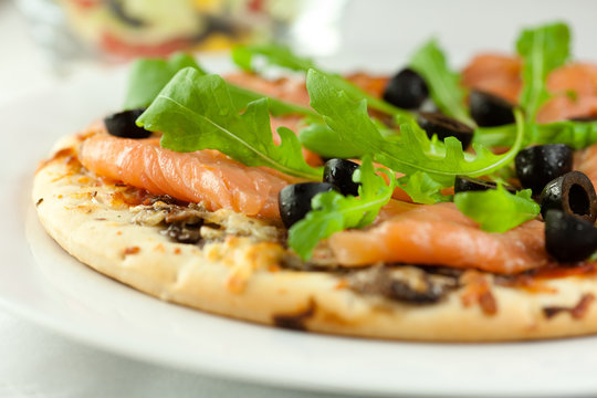 Pizza with smoked salmon