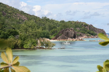 Boot in der Cousine Island Bucht