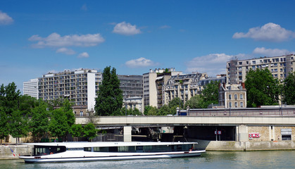 Paris port de l'arsenal