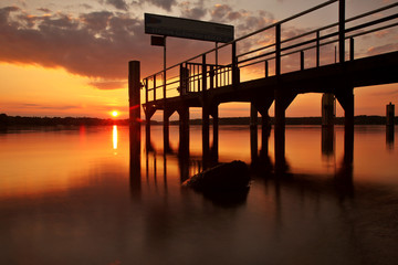 Fototapeta premium Sonnenuntergang Glienicker Brücke Berlin