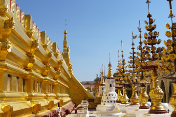 Schwezigon Pagoda in Bagan, Burma - obrazy, fototapety, plakaty
