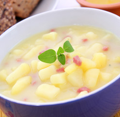 kartoffelsuppe
