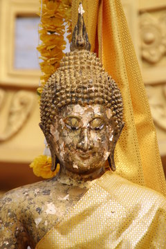 buddha image, Khao Kra Dong, Buriram