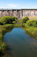 Fototapeta na wymiar Dam over Zadorra river