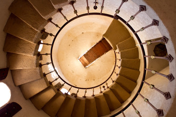 Fototapeta premium Round old staircase going up