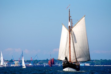 Obraz na płótnie Canvas Kiel Sailing