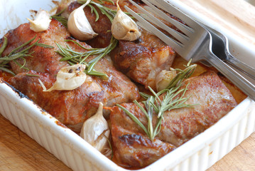 Pork ribs with rosemary and garlic