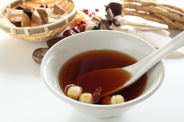 Chinese herbal medicine soup
