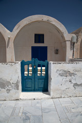 Naklejka premium Santorini beautiful volcanic island in Greece landscape with blu
