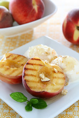 Grilled Peaches and Ice Cream