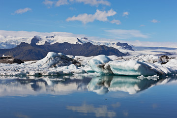 Fototapeta na wymiar Jokulsarlon Glacial Lagoon, Vatnajökull, Islandia
