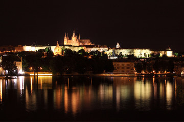 Obraz na płótnie Canvas Night Prague with the gothic Castle