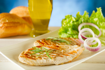 grilled chicken and salad- pollo grigliato e insalata