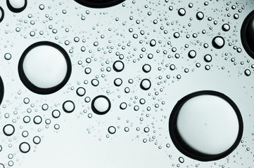 Wasser. Water. Aqua. H2O.