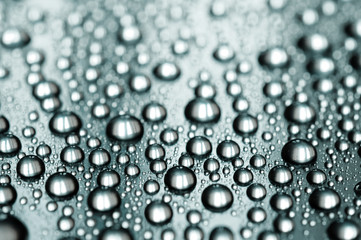 Wasser. Water. Aqua. H2O.