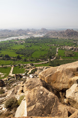 Fototapeta na wymiar Hampi Widok ze wzgórza świętego Anjenadri