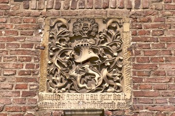 A knight's armour and coat of arms, Anholt moated castle