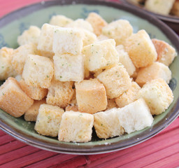 Croutons
