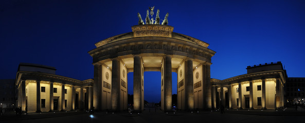 Brandenburger Tor, Nachtaufnahme, Berlin, Deutschland © AndreasJ