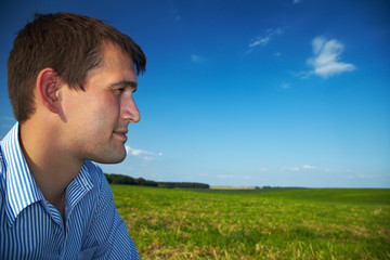 Portrait in der Natur © Robert Kneschke