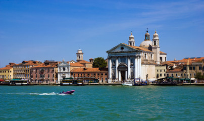 Fototapeta na wymiar The scenery of Venice from a boat, Italy