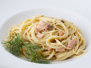 Spaghetti mit Lachs