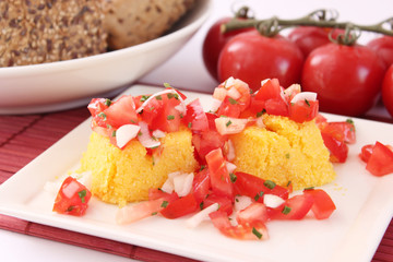 Couscous mit Tomaten