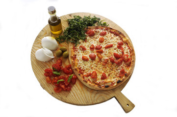 Pizza cotta nel forno a legna