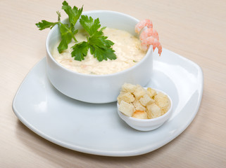 vegetable cream soup with prawns