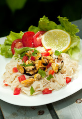 Noodles with mussels