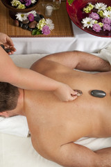 Obraz na płótnie Canvas Hot stone massage