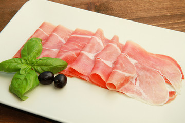 prosciutto crudo