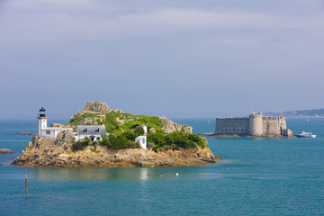 lighthouse and Chateau du Taureau, Pointe de Pen al Lann, Britta