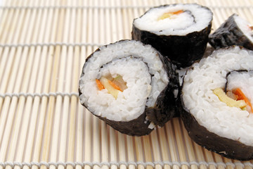 Rouleau de riz japonais