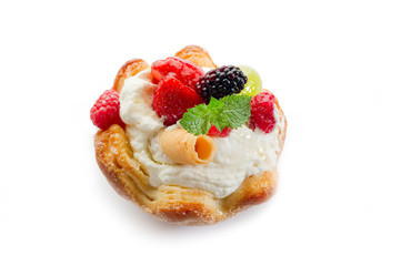 fruits pastry - dessert alla frutta con panna