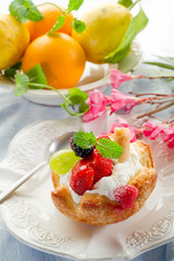 fruits pastry - dessert alla frutta con panna