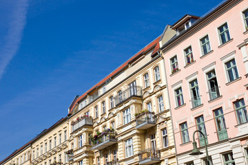 Fototapeta na wymiar Old apartment buildings in Berlin