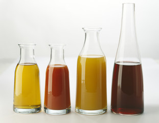 assortiment de jus de fruits en bouteilles