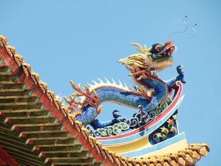Fototapeta premium Chinese buddist temple roof