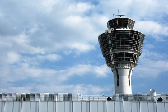 Flughafen - Tower
