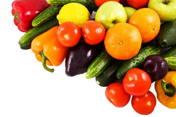 Fototapeta na wymiar vegetables and fruits isolated on white background