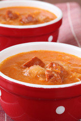 Cabbage and red pepper soup