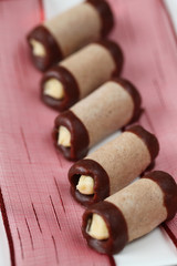 Hazelnut Christmas cookies with egg nog cream