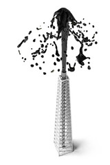 Fontana di petrolio da un pozzo