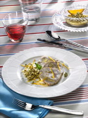 rôti de noix de veau à la sauce aux olives