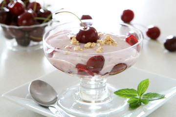 Cherry Yogurt Parfait