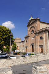 Fototapeta na wymiar Kolegiata St Martino i św Franciszek z Asyżu, Verucchio