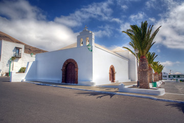 Fototapeta premium A white church