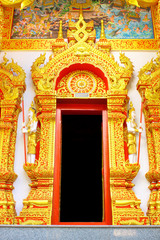 Fototapeta na wymiar Thai style temple door