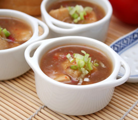 Asiatische Suppe